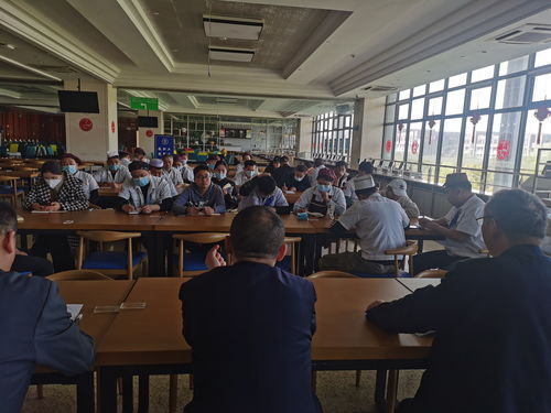 飲食服務(wù)中心舉辦食品安全衛(wèi)生知識(shí)培訓(xùn)會(huì)，筑牢餐飲服務(wù)安全防線